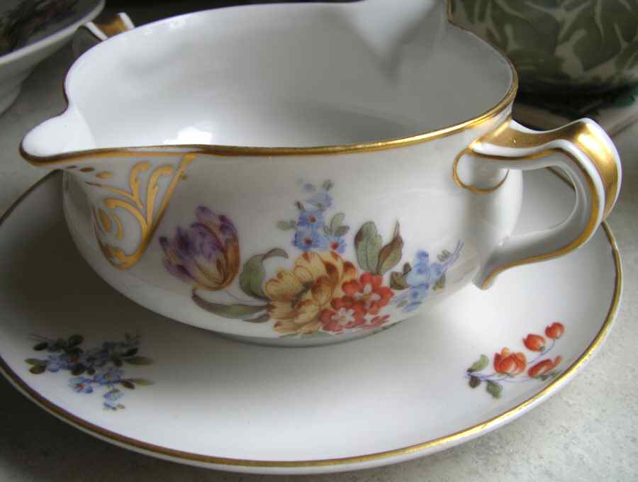 H2580 Gravy Boat with Attached Underplate by Haviland-1