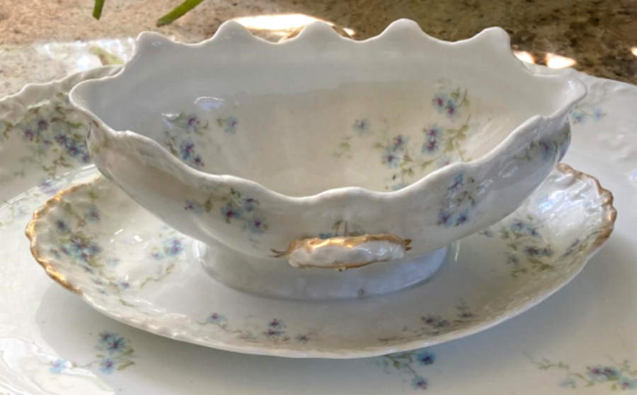 Schleiger 314f Gravy Boat with Attached Underplate by Haviland-1