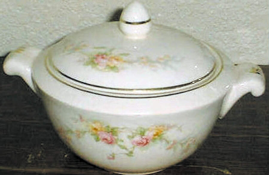 Sweetheart Rose (Virginia) Sugar Bowl & Lid by Harker-1