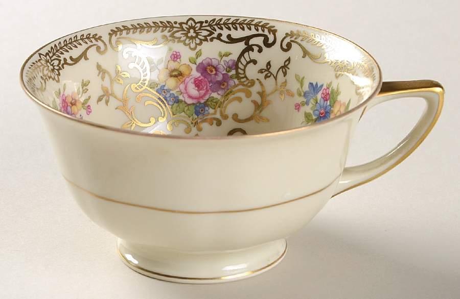 9501 Footed Cup by Heinrich - H&C-1