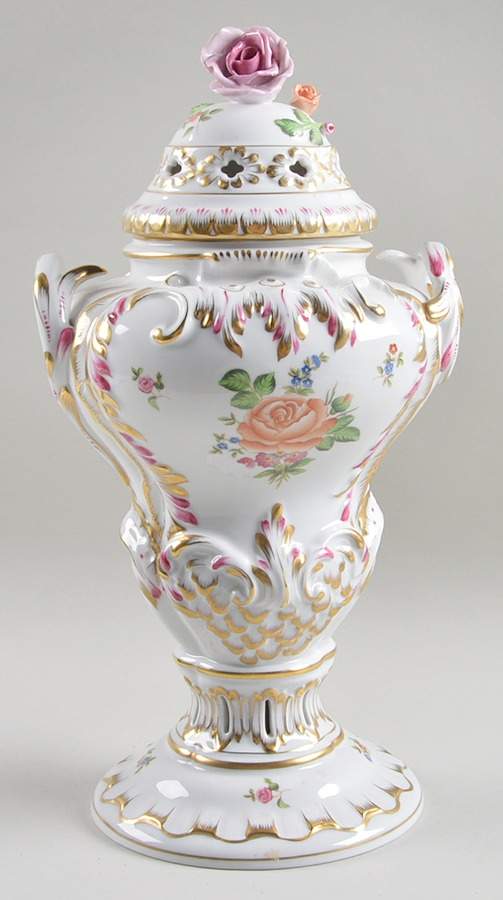 Petit Bouquet de Rose Fancy Vase & Lid by Herend-1