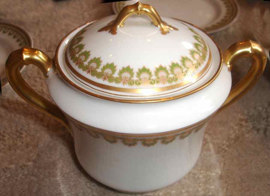 H2538 Sugar Bowl & Lid by Haviland-1