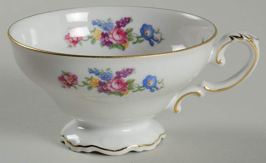 16106 Footed Cup by Heinrich - H&C-1