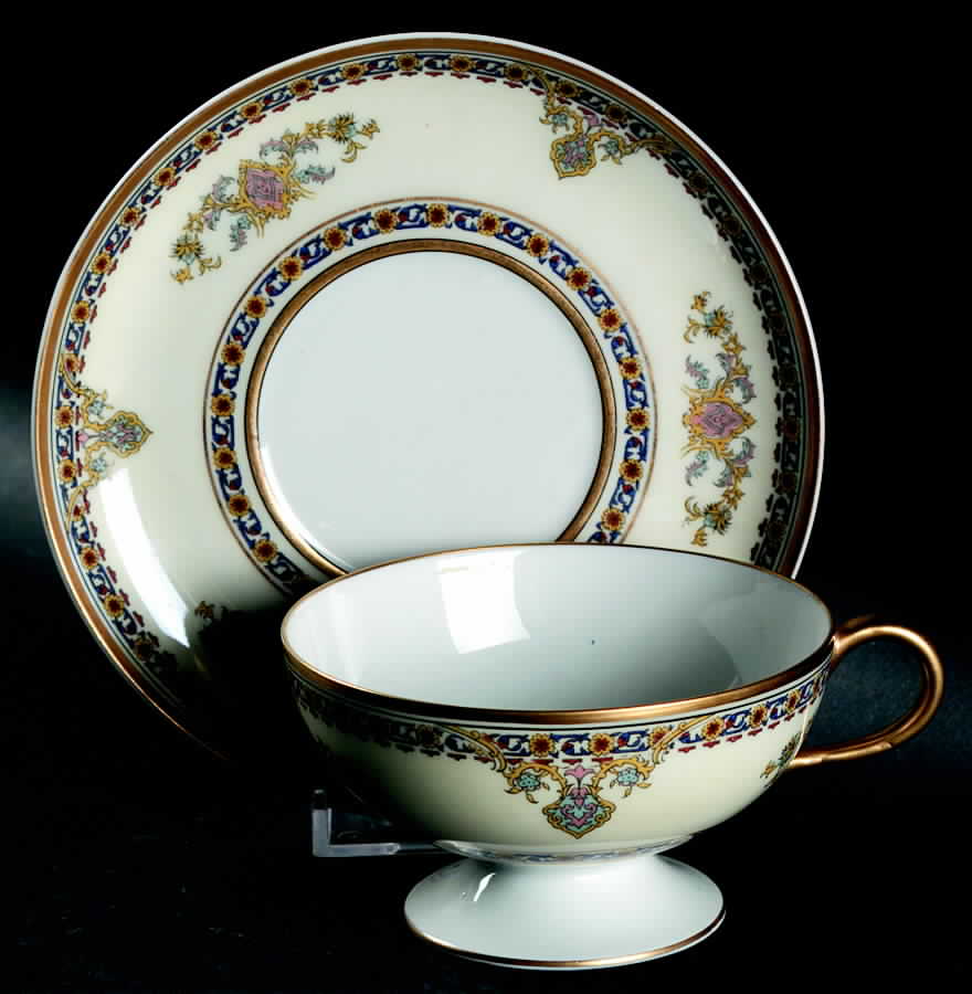 Schleiger 509-1 Footed Cup & Saucer Set by Haviland-1