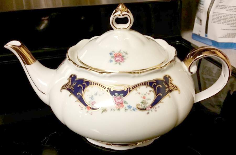HCZ76 Teapot & Lid by Haas-Czjzek Coronado-1