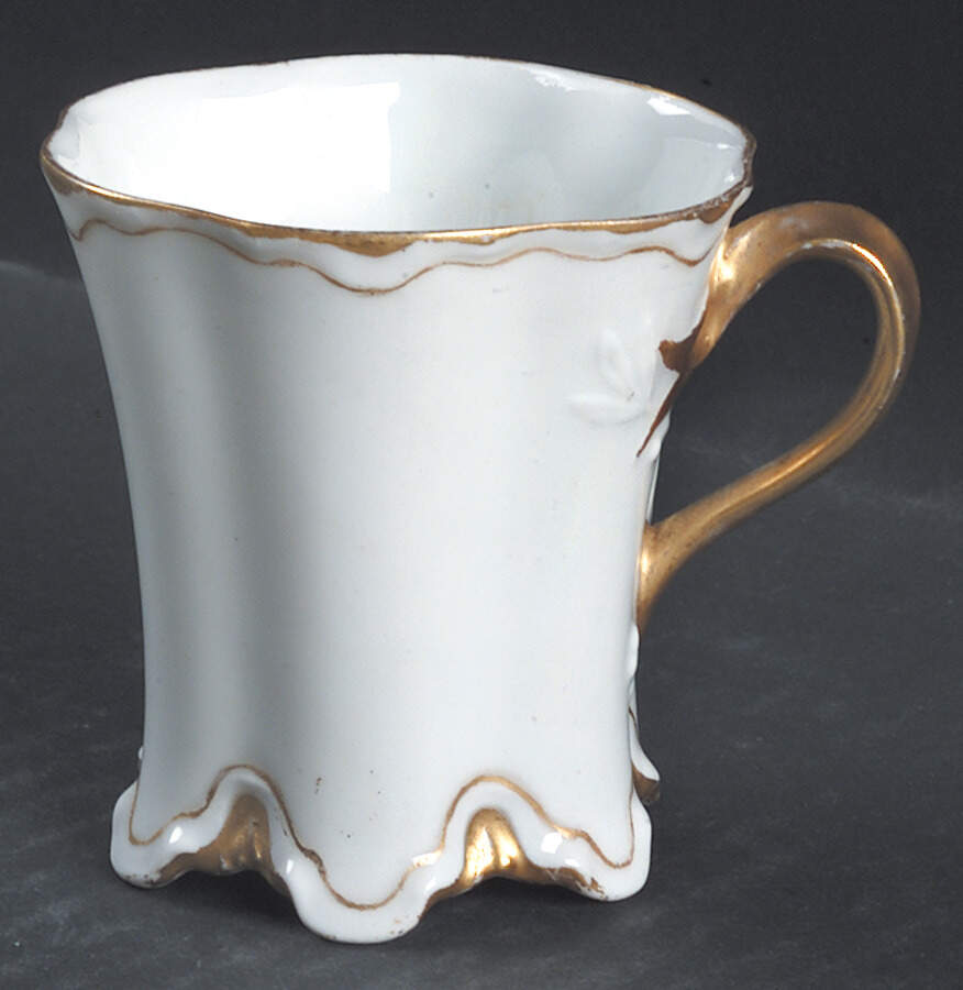 H2660 Footed Demitasse Cup by Haviland-1