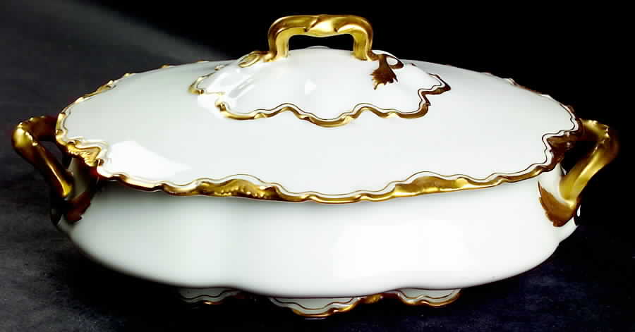 H2660 Oval Covered Vegetable by Haviland-1