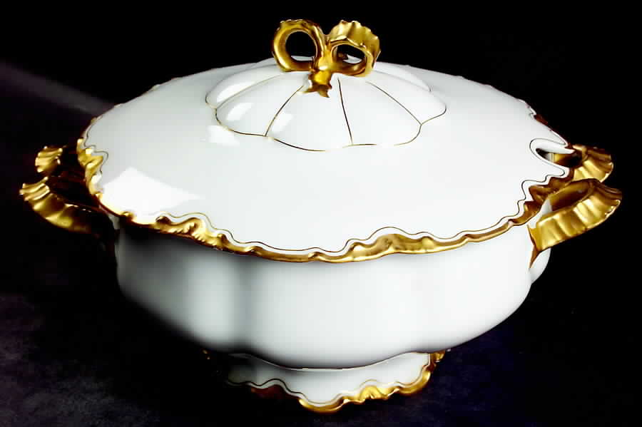 H2660 Tureen &  Lid by Haviland-1