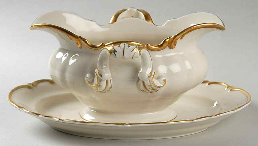 5810 Gravy Boat with Attached Underplate by Hutschenreuther-1