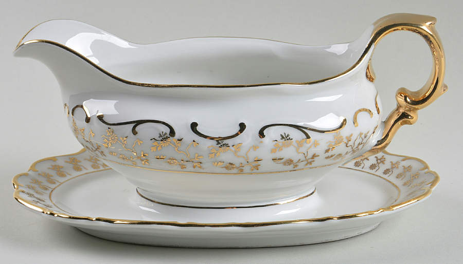 HDR7 Gravy Boat with Attached Underplate by House Dresden-1
