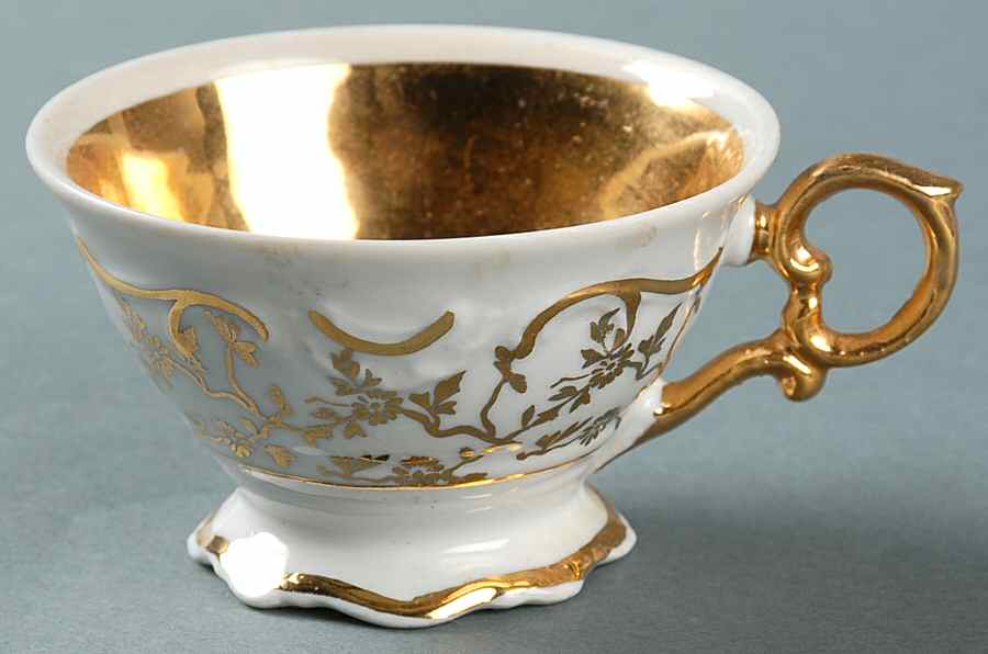 HDR7 Footed Demitasse Cup by House Dresden-1