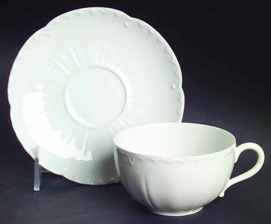 H2720 Flat Cup & Saucer Set by Haviland-1