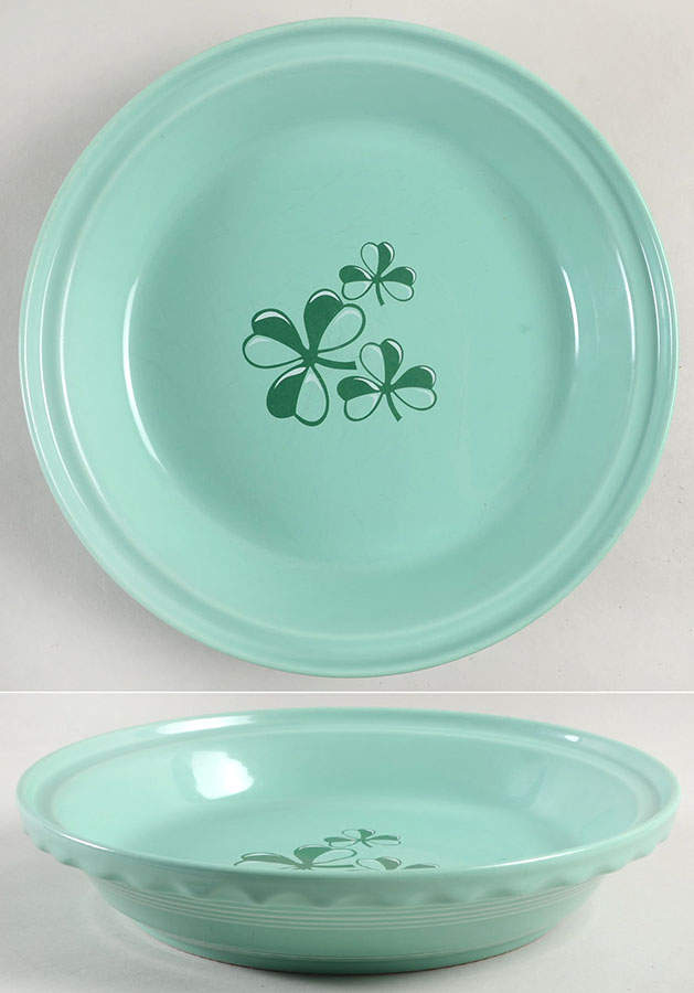 Fiesta Shamrock Deep Pie Serving Plate by Homer Laughlin -1