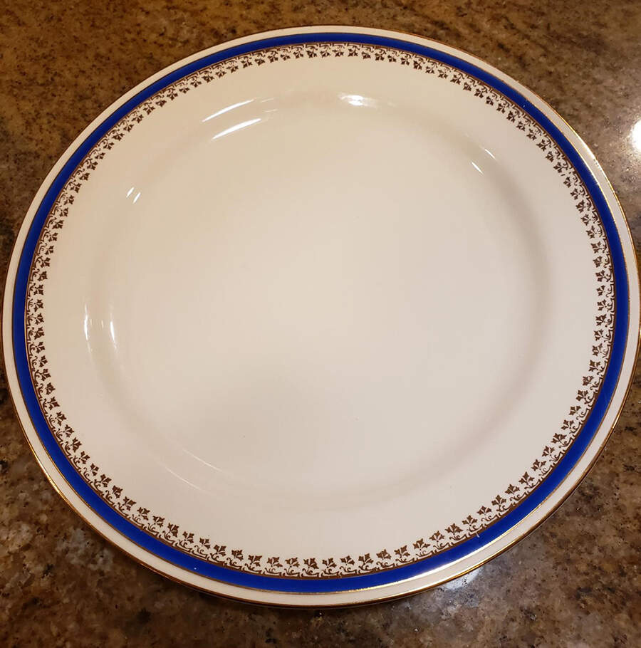 HLC3493 Dinner Plate by Homer Laughlin -1