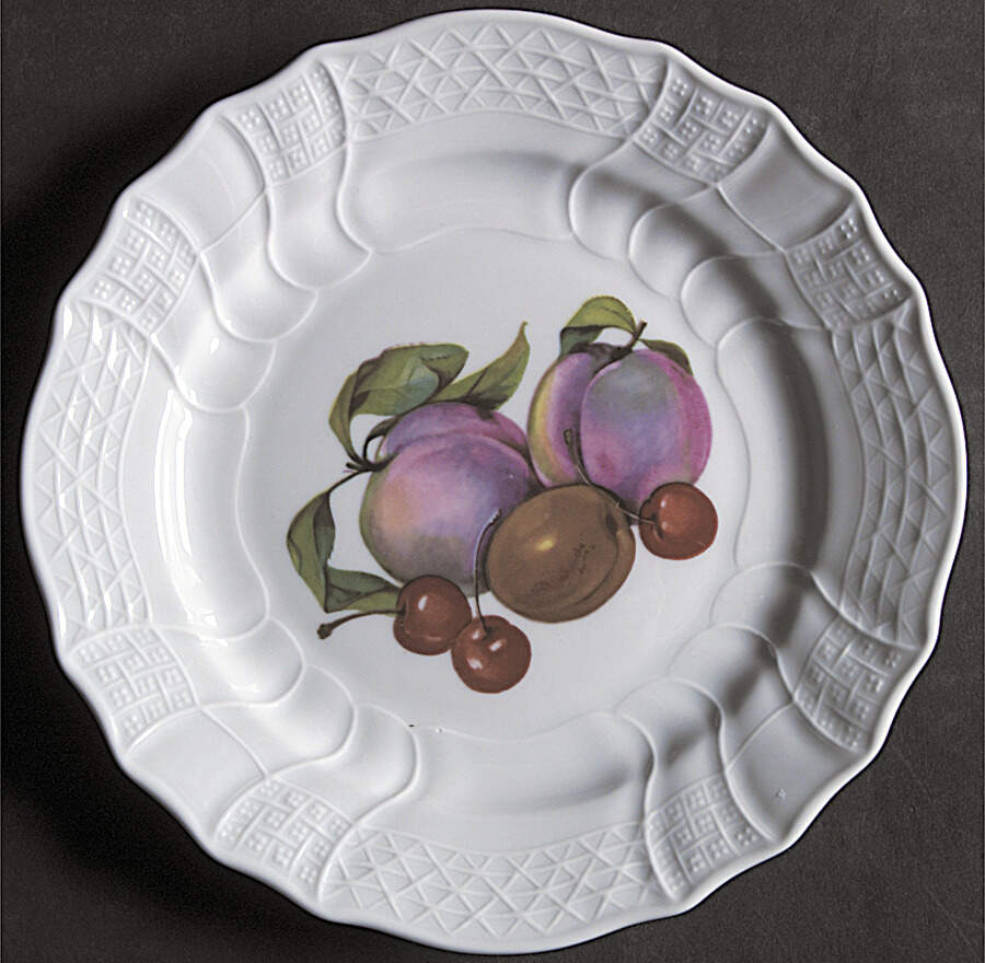 HUT1308 Salad Plate by Hutschenreuther-1