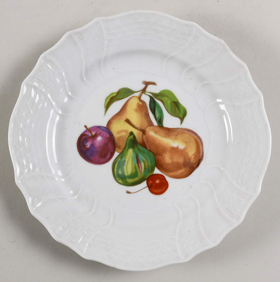 HUT1308 Salad Plate by Hutschenreuther-1