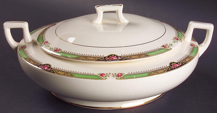 HLC2340 Round Covered Vegetable by Homer Laughlin -1