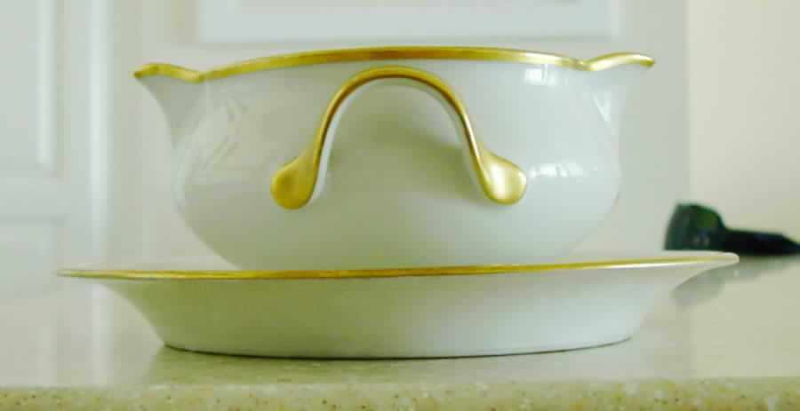 H2775 Gravy Boat with Attached Underplate by Haviland-1
