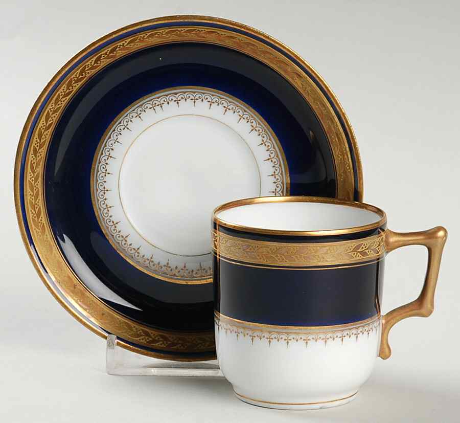 HUT1315 Flat Demitasse Cup & Saucer Set by Hutschenreuther-1