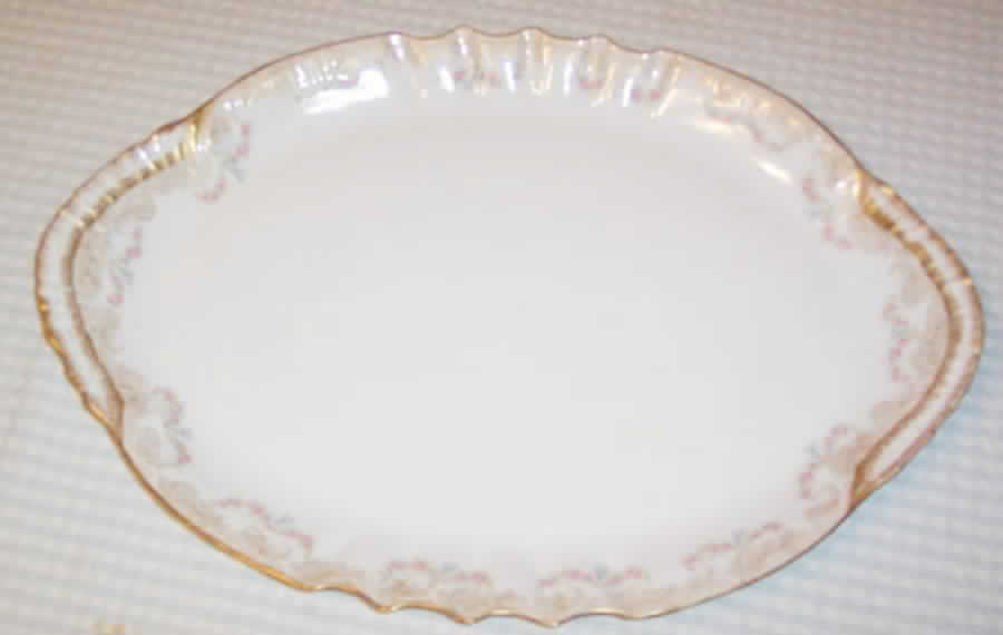 H2788(Gold Trim) 13" Oval Serving Platter by Haviland-1