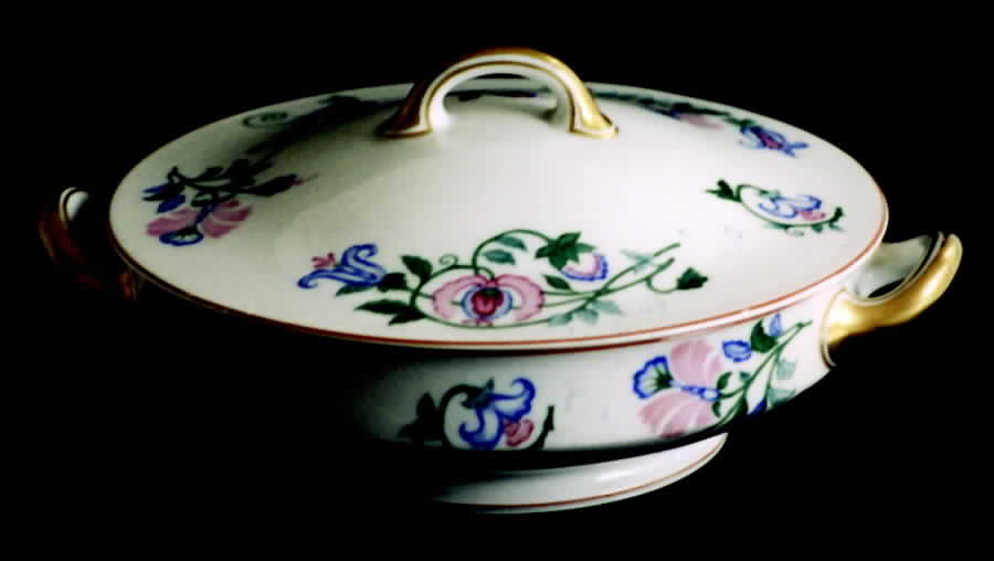 H2811 Round Covered Vegetable by Haviland-1