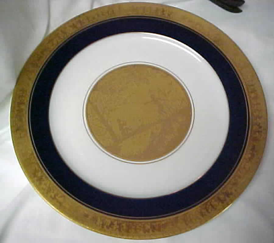 HUT1068 Dinner Plate by Hutschenreuther-1