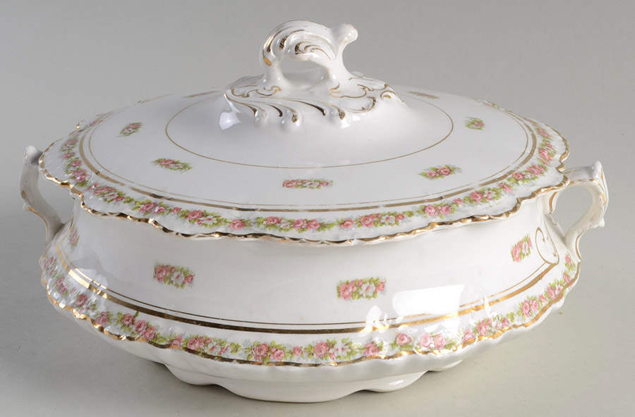 AX36 Round Covered Vegetable by Homer Laughlin -1