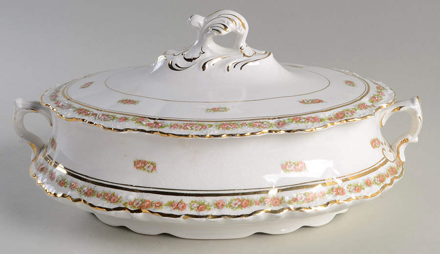 AX36 Oval Covered Vegetable by Homer Laughlin -1