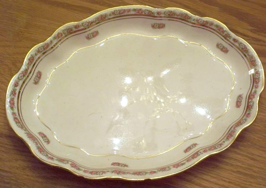 AX36 11" Oval Serving Platter by Homer Laughlin -1