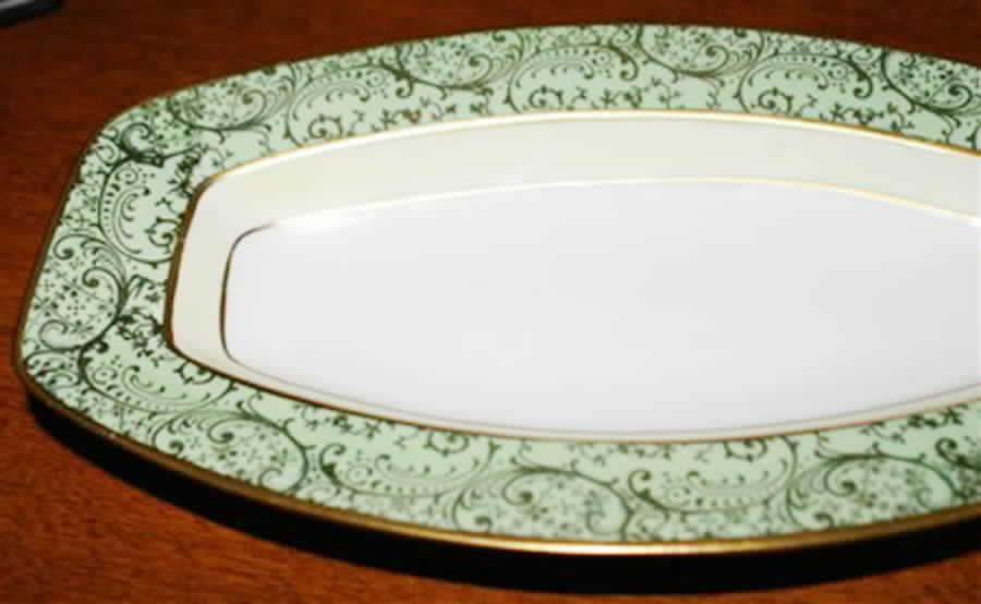 HUT1335 14" Oval Serving Platter by Hutschenreuther-1