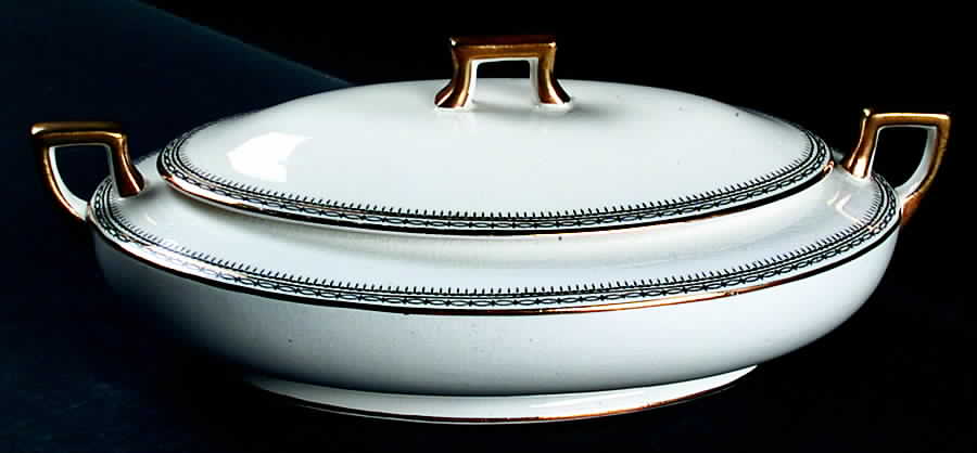 K8203 Oval Covered Vegetable by Homer Laughlin -1