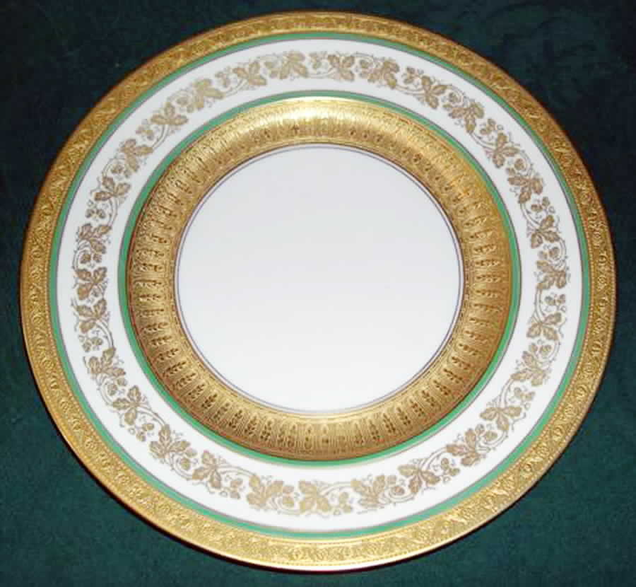 HUT1338 Dinner Plate by Hutschenreuther-1