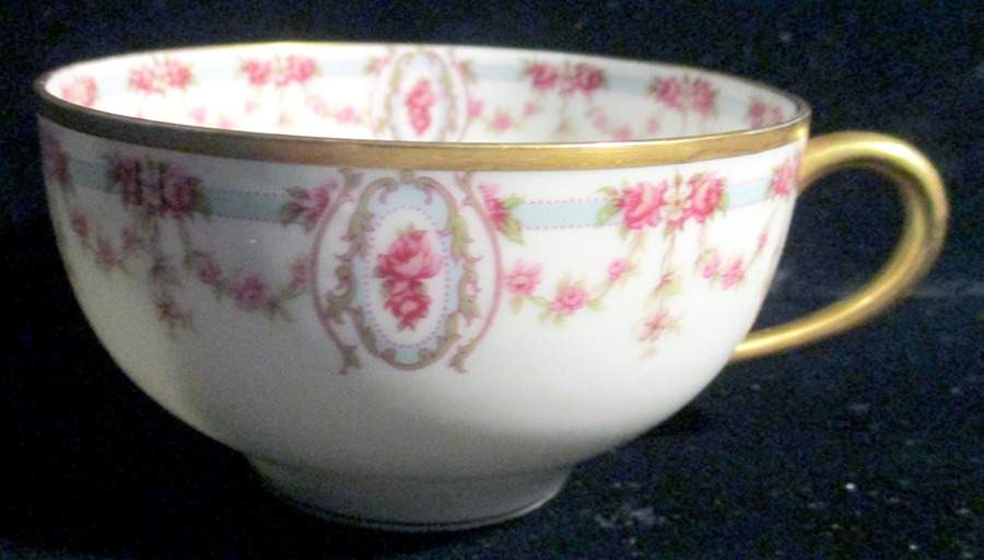 H2869 Footed Cup by Haviland-1