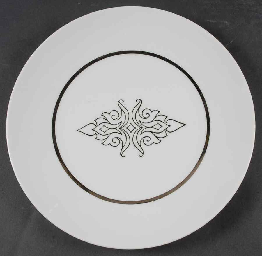 HHO1 Dinner Plate by Howard Holt-1