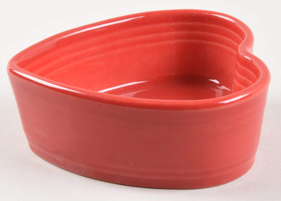 Fiesta Scarlet (Intro 2004) Heart Shape Ramekin by Homer Laughlin -1