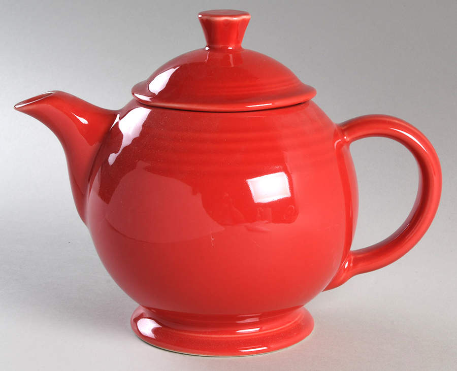 Fiesta Scarlet (Intro 2004) Teapot & Lid by Homer Laughlin -1