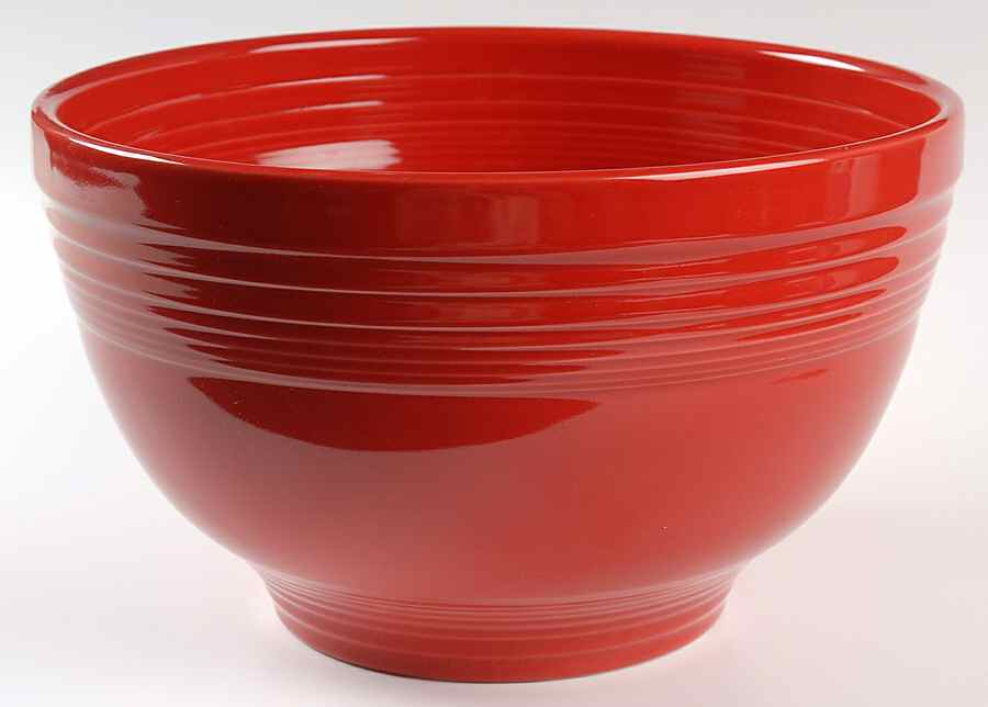 Fiesta Scarlet (Intro 2004) 11" Baking Bowl by Homer Laughlin -1