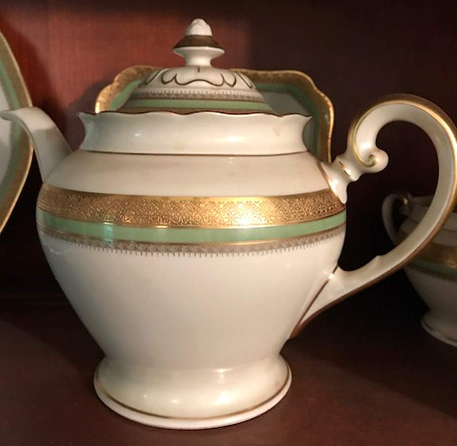 19780 Teapot & Lid by Hutschenreuther-1