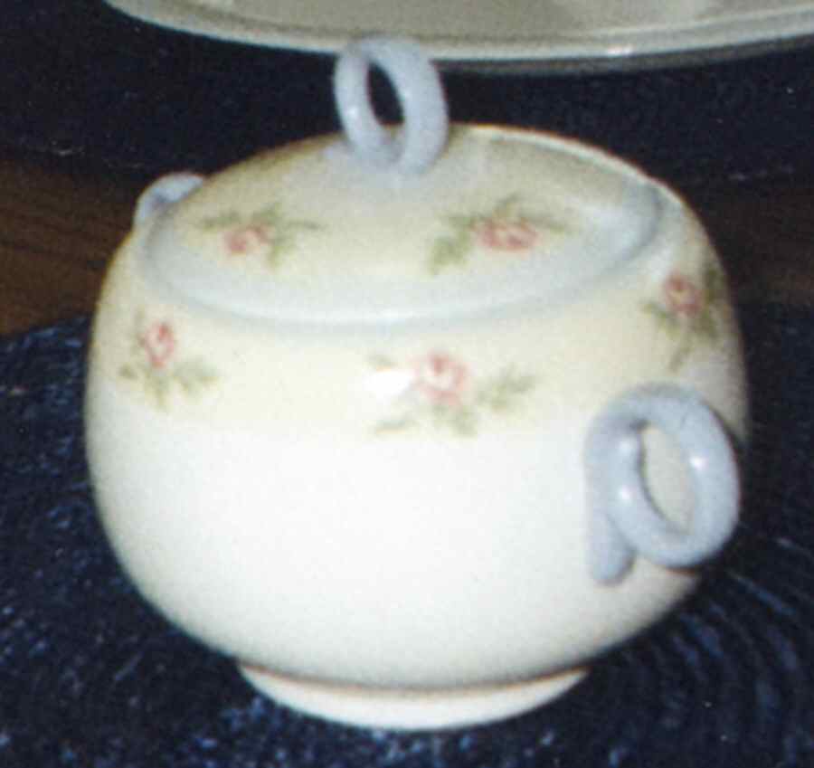 HLC2390 Sugar Bowl & Lid by Homer Laughlin -1