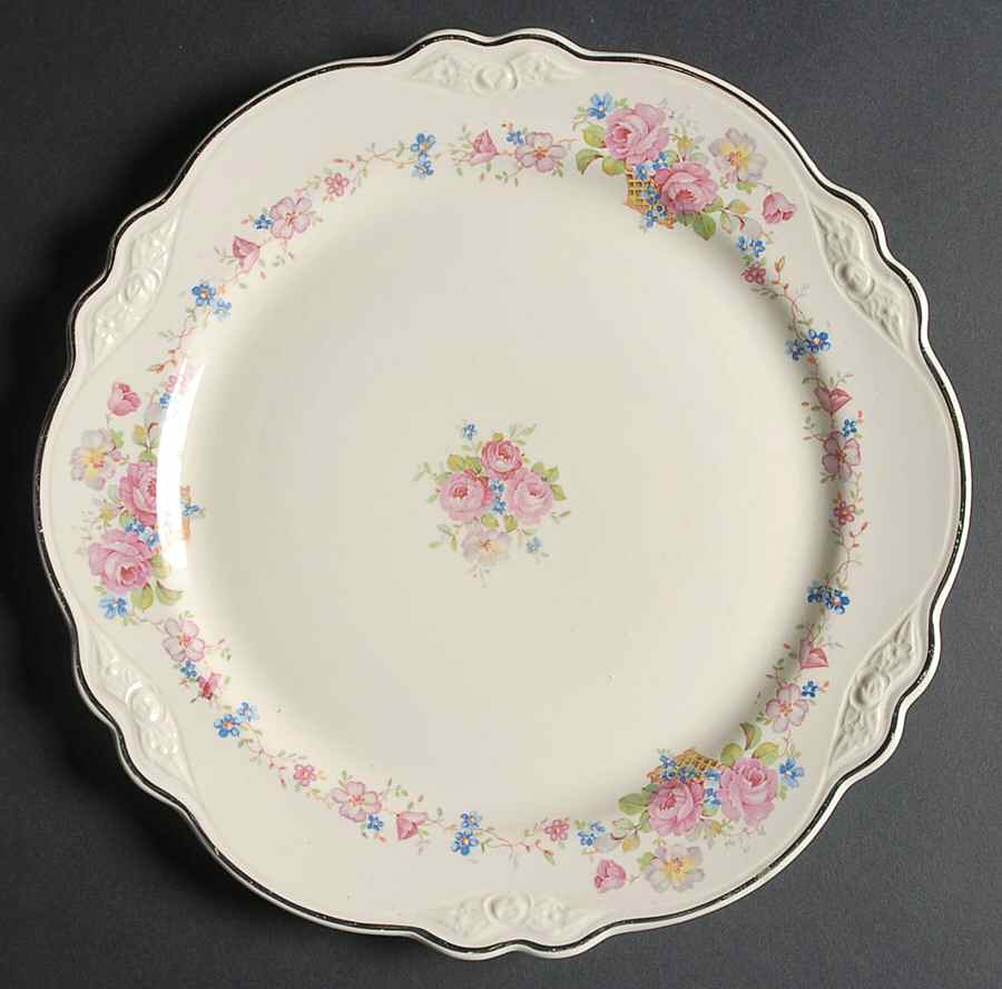 VR272 Dinner Plate by Homer Laughlin -1