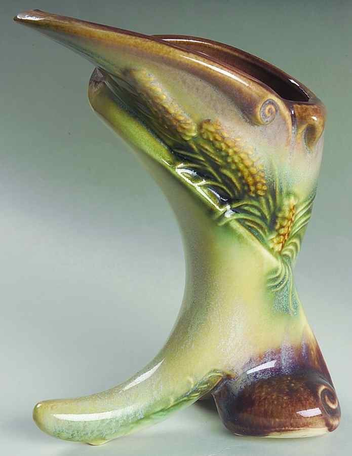 Parchment And Pine 7" Cornucopia by Hull-1