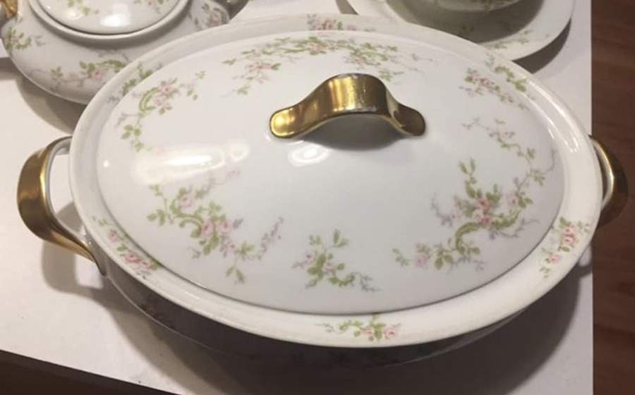 Schleiger 144-7 Oval Covered Vegetable by Haviland-1