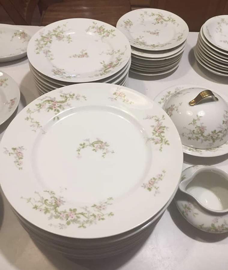 Schleiger 144-7 Round Covered Butter by Haviland-1