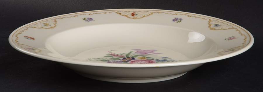 7470 (Cream Background) Large Rim Soup Bowl by Hutschenreuther-1