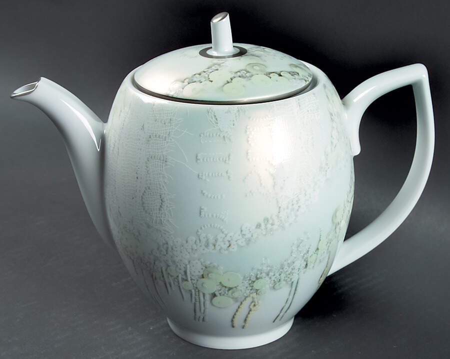 Couture Coffee Pot & Lid by Haviland-1