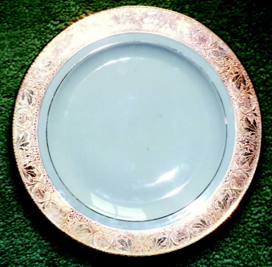 HUT1084 Dinner Plate by Hutschenreuther-1
