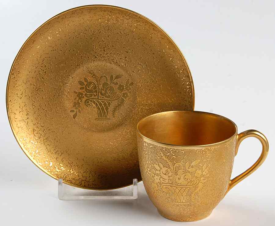 HUT1085 Flat Demitasse Cup & Saucer Set by Hutschenreuther-1