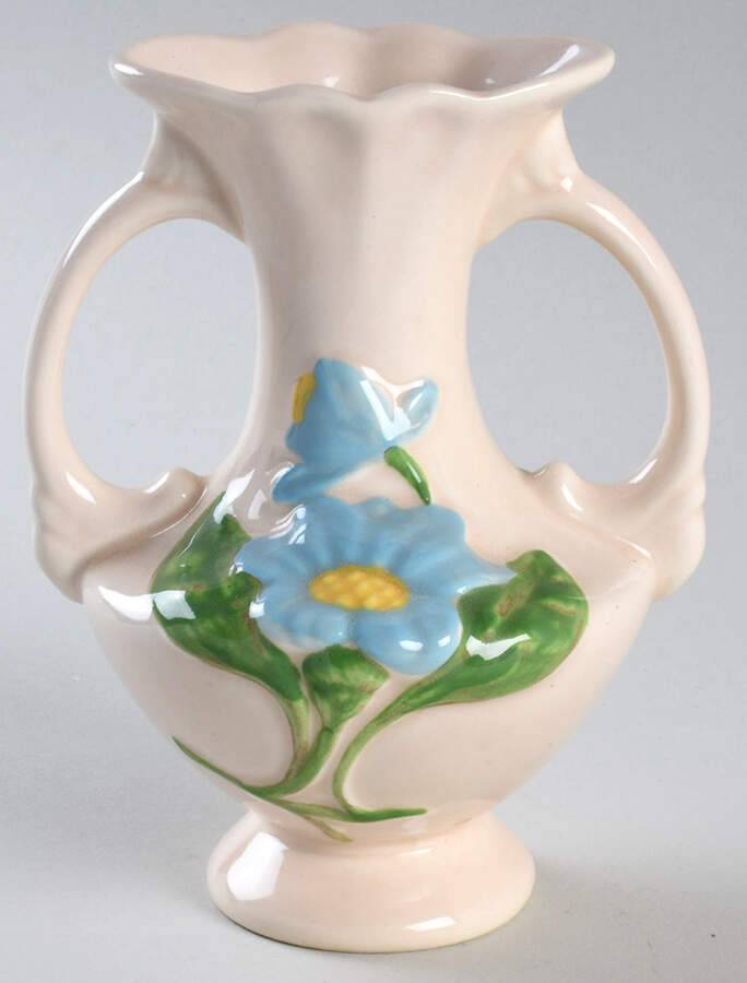 Magnolia (Glossy) 5" Handled Vase by Hull-1