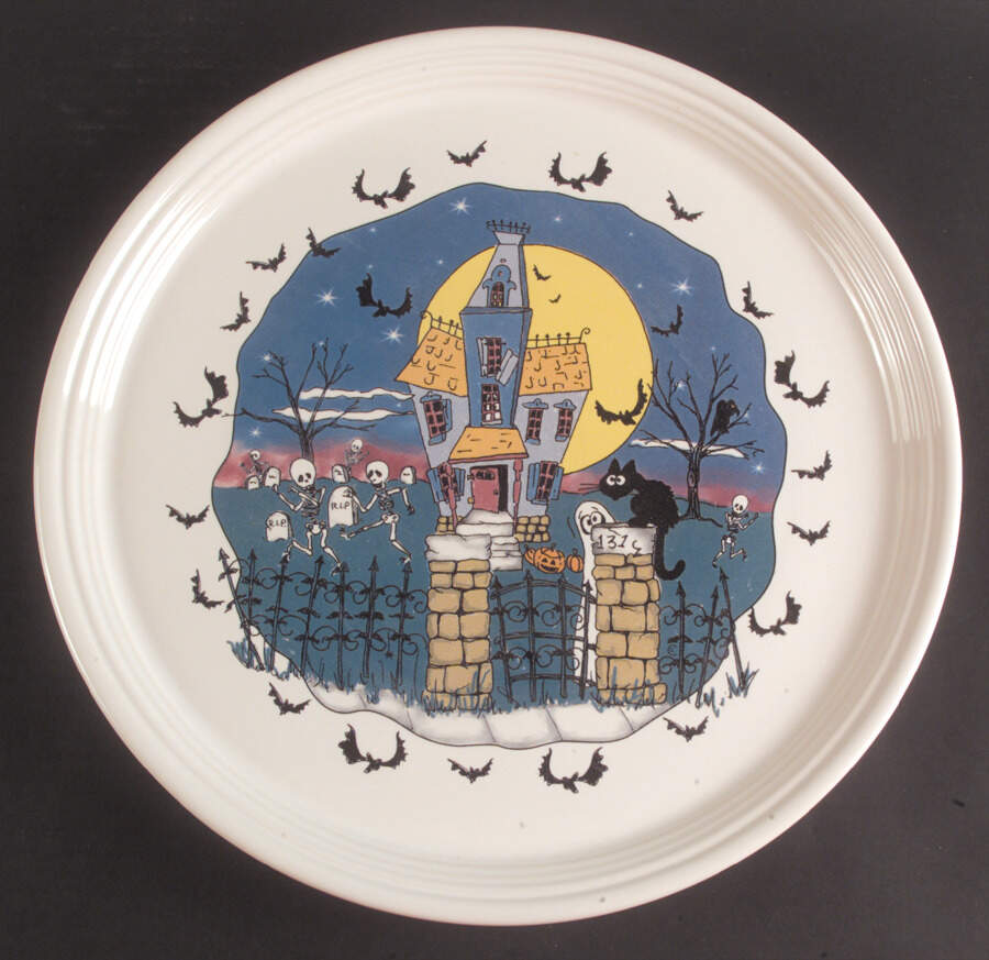 Fiesta Halloween Night 15" Pizza Tray by Homer Laughlin -1