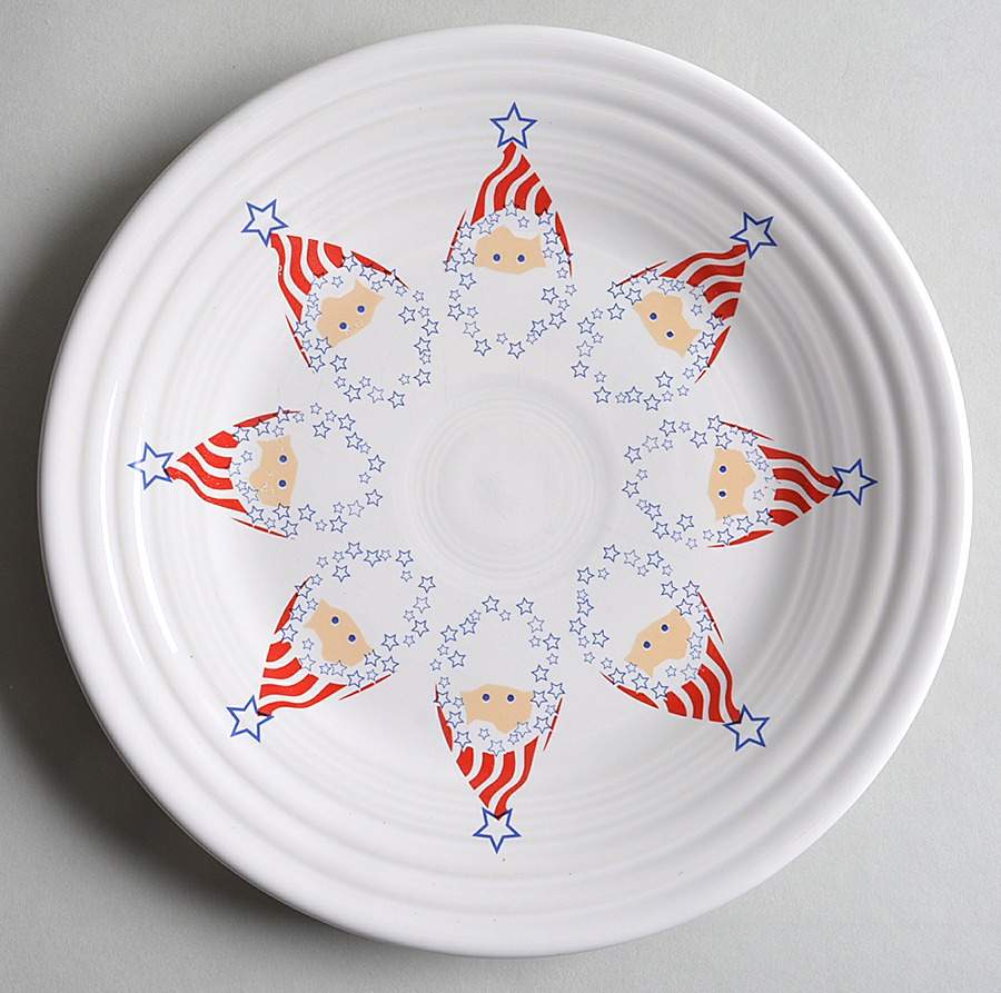 Fiesta Uncle Santa Luncheon Plate by Homer Laughlin -1